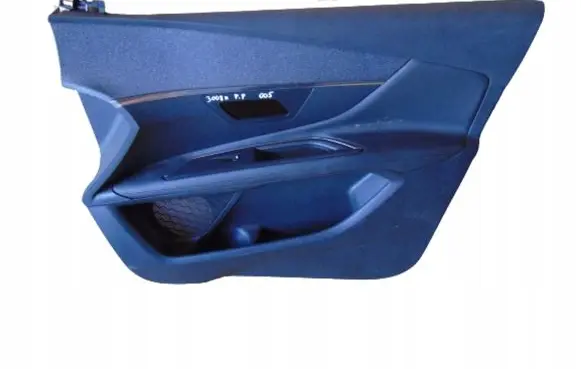 Peugeot 3008 II Front door card panel trim