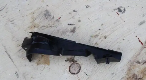 Audi A6 S6 C7 4G Fender mounting bracket 4G0805233