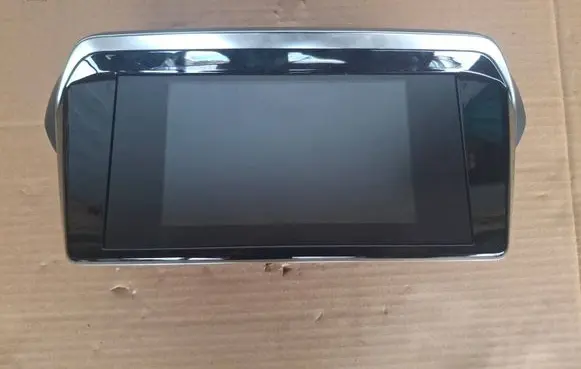 Peugeot 208 II Screen/display/small screen E119074