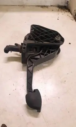 Audi A4 S4 B5 8D Clutch pedal 3C2721059AC