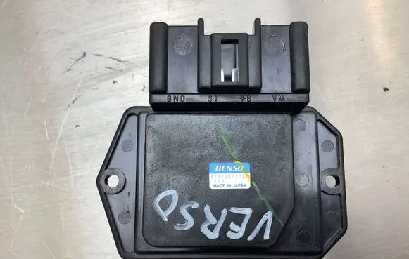 Toyota Corolla Verso AR10 Heater blower motor/fan resistor 4993002121