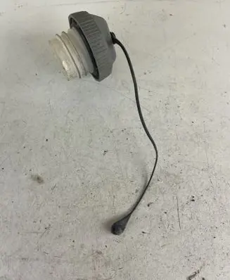 Mitsubishi L200 Fuel tank filler cap 