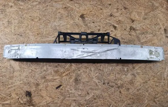 Opel Zafira B Front bumper cross member 24460537