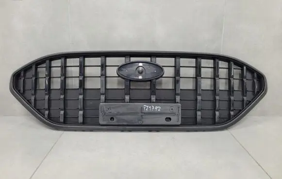 Ford Focus Front bumper upper radiator grill NX7B-8200-U