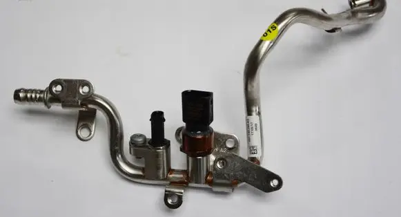 Audi A8 S8 D5 Fuel line/pipe/hose 057130299AG