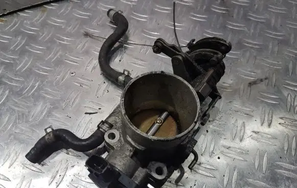 Subaru Legacy Throttle valve sera48306