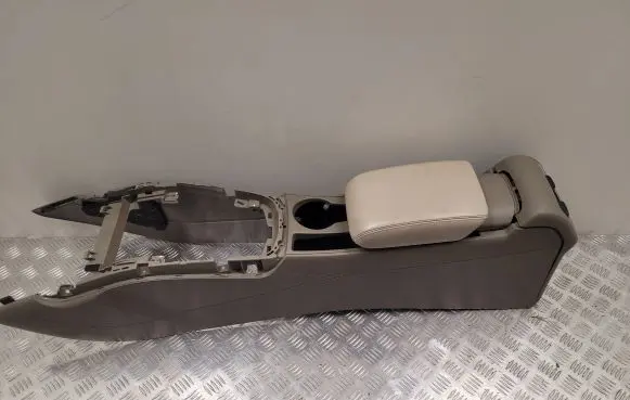 Audi A4 S4 B8 8K Center console
