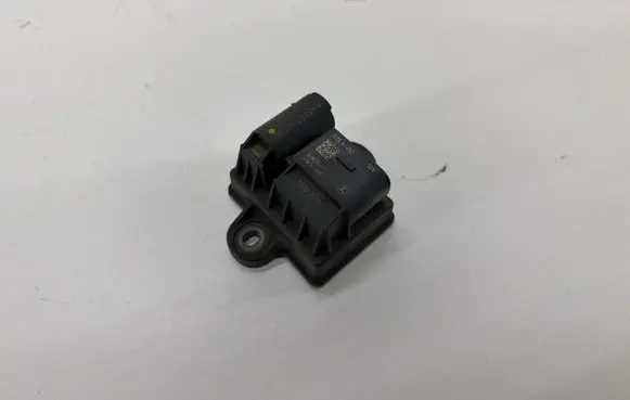 Mercedes-Benz C W204 Glow plug pre-heat relay A6519000900