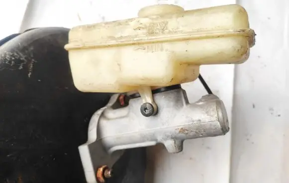 BMW Z3 E36 Master brake cylinder 