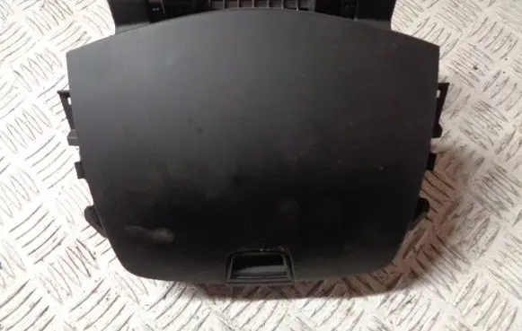 Chevrolet Cruze Glove box AVK91116