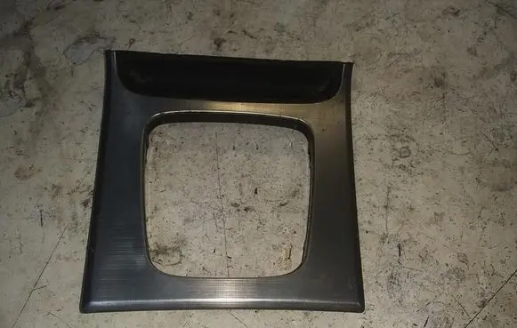 Other sill/pillar trim element