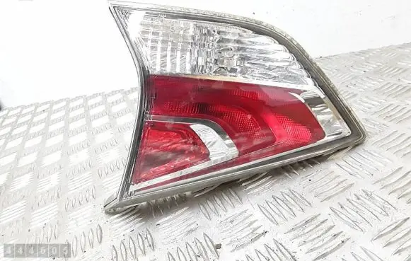 Nissan X-Trail T32 Tailgate rear/tail lights 22617939 A049628