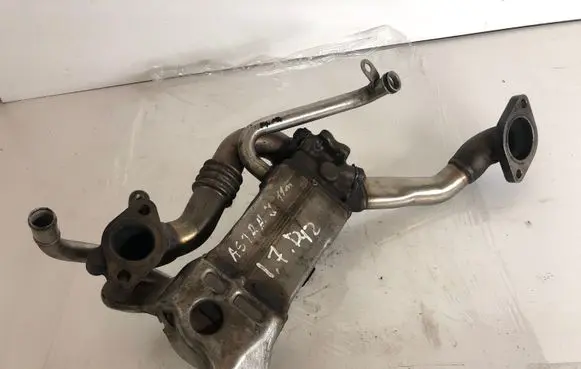 Opel Astra J EGR valve cooler Y82231006