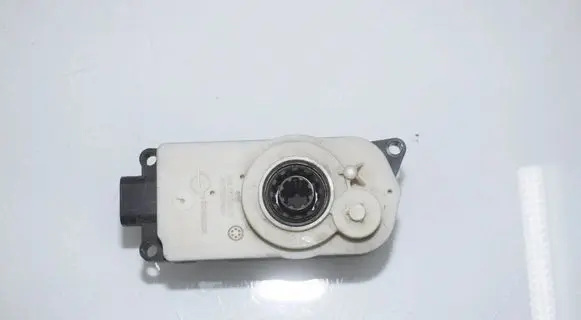 BMW 3 G20 G21 Intake manifold valve actuator/motor 9881646 9384023 64119384023