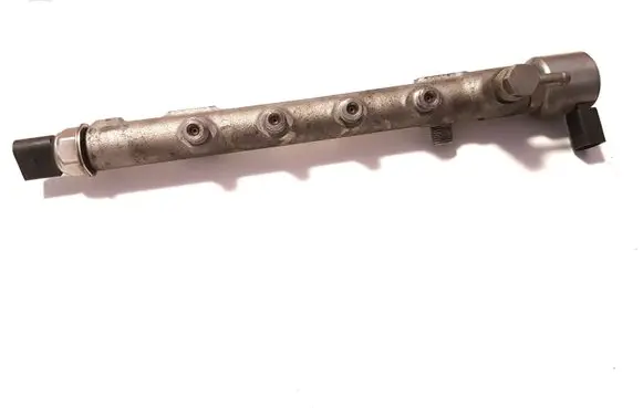 Mercedes-Benz C W204 Fuel main line pipe A6510700495 301319969134 9307Z521A