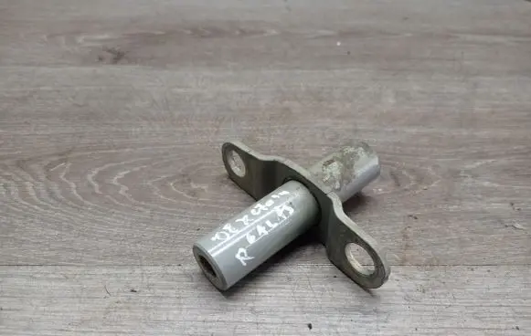 Towing hook eye