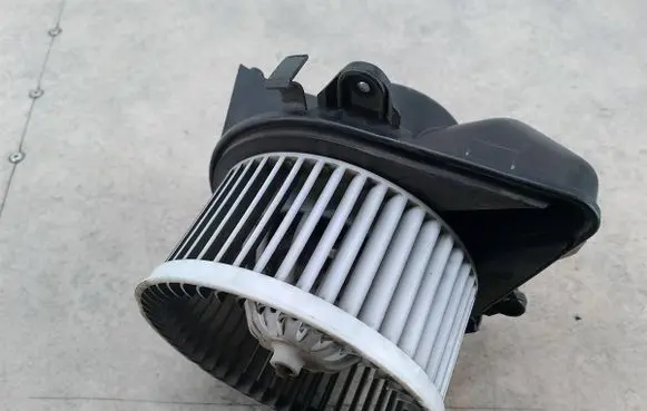 Fiat Doblo Heater fan/blower 141730600