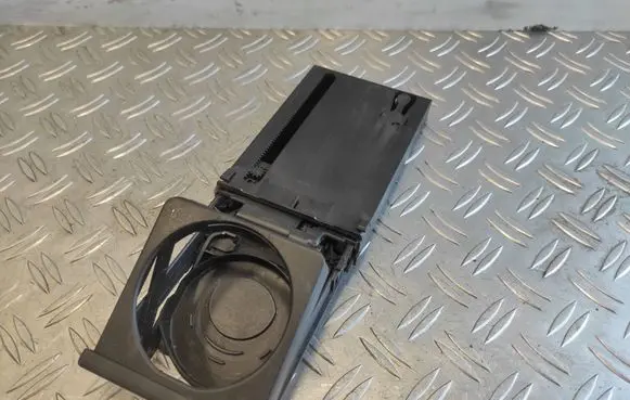 Audi A4 S4 B6 8E 8H Cup holder 