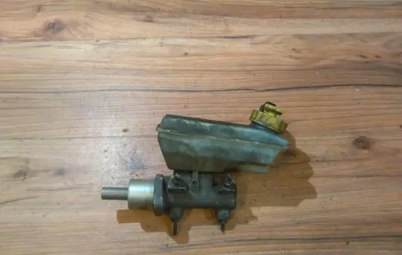 Ford Galaxy Master brake cylinder 7m1611303