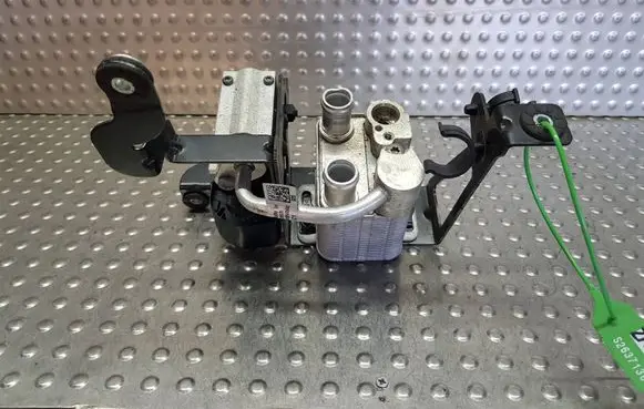 Porsche Taycan 9J1 Air conditioning (A/C) expansion valve S26371366 9J1816115 9J1820728