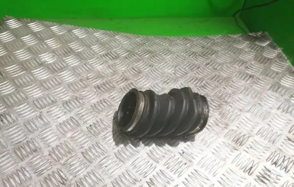 Ford Focus Air intake hose/pipe 1059139S01