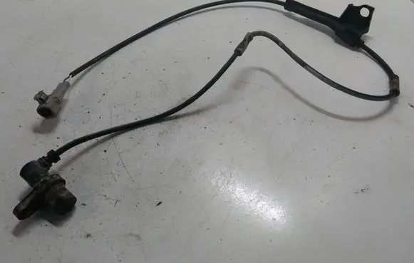 Toyota Corolla Verso E121 ABS brake wheel speed sensor 8826612630