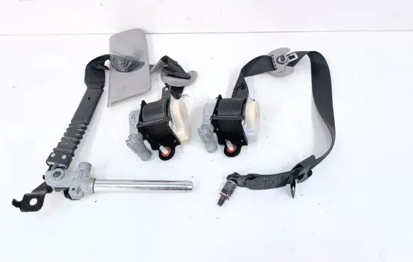 KIA Sportage Front seatbelt 888203U200ED