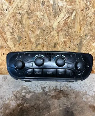 Mercedes-Benz C W203 Climate control unit A2098300085 9140010497