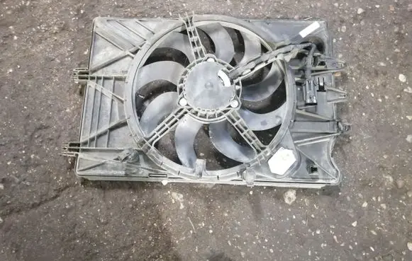 Fiat 500L Electric radiator cooling fan