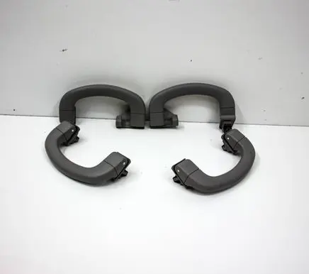Alfa Romeo Giulia A set of handles for the ceiling D344