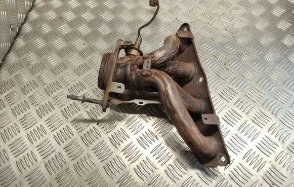 Nissan Juke I F15 Exhaust manifold