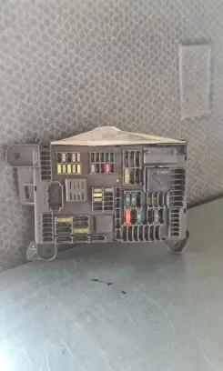 BMW X5 E70 Fuse box set 693168704 6931687