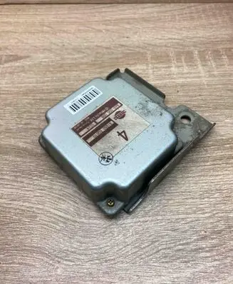 Nissan X-Trail T30 Torque split ecu control unit/module 41650EQ070 A68000U06 5524