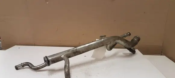 Volvo V40 Engine coolant pipe/hose