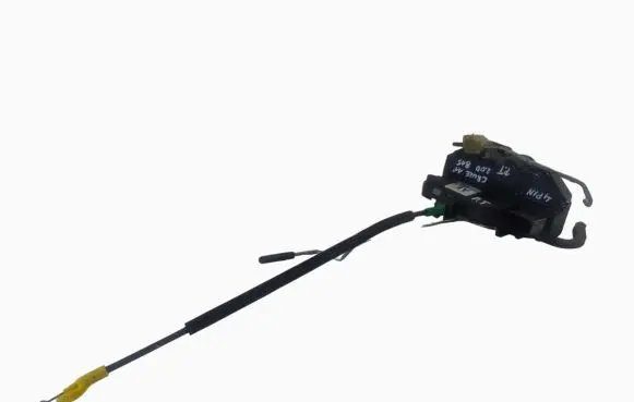 Chevrolet Cruze II Front door lock 13578245