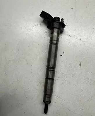 Audi A6 S6 C7 4G Fuel injector 059130277CD
