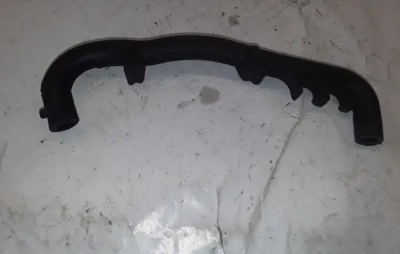 Peugeot 607 Breather/breather pipe/hose 4R8Q6C717AC