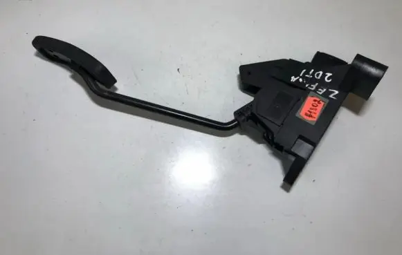 Opel Zafira A Accelerator throttle pedal 0281002299 90581216ar