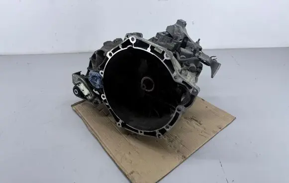 Ford Kuga II Manual 6 speed gearbox BG9R7F096AC