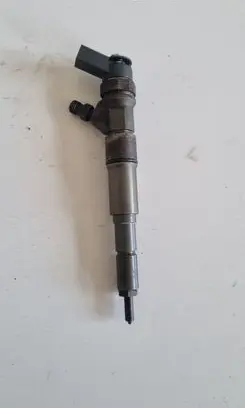 BMW 5 E60 E61 Fuel injector 7794435