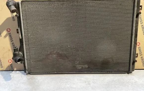 Volkswagen PASSAT CC Coolant radiator 5K0121253B