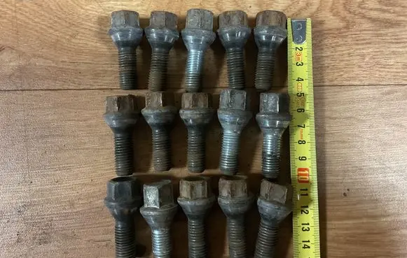 BMW 5 E60 E61 Nuts/bolts 
