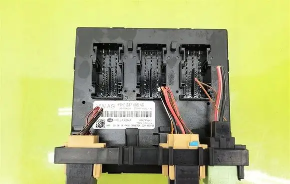 Skoda Yeti (5L) Central body control module 1K0937086AD