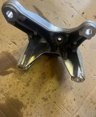 Porsche Panamera (971) Engine mounting bracket 95B199307A