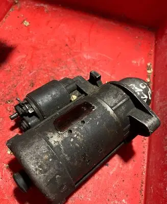 Mercedes-Benz E W211 Starter motor 0051512901