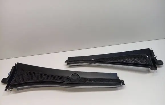 Peugeot 2008 I Wiper trim 9673303277 93345