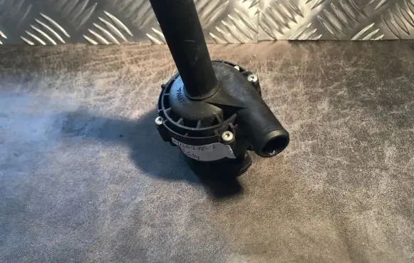 Mercedes-Benz S W221 Electric auxiliary coolant/water pump