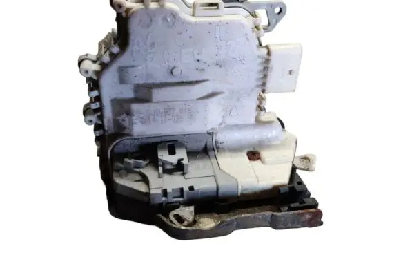 Audi A6 S6 C7 4G Front door lock 8J1837016C