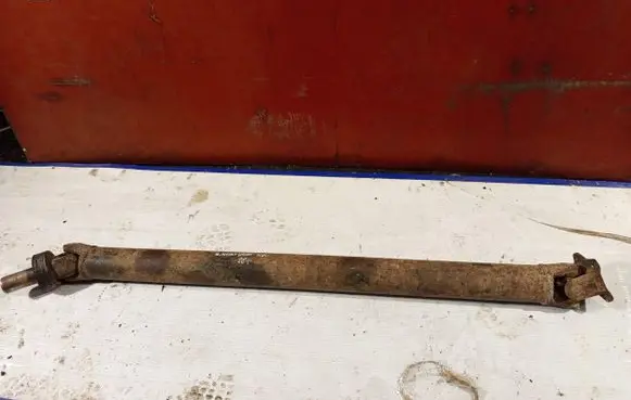 Mitsubishi Pajero Sport I Rear driveshaft/prop shaft 