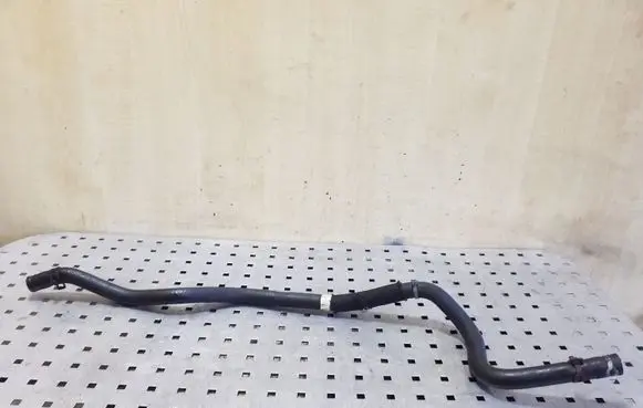 Nissan NV400 Engine coolant pipe/hose